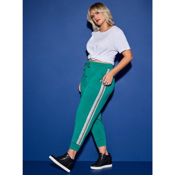 NWT Torrid 0 LoveSick Classic Fit Jogger Cozy Fleece High Rise Lurex Taper Pants - Picture 1 of 9